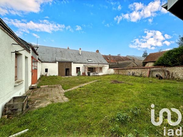 Maison de ville 8 pièces de 216 m² à Ingré (45140)