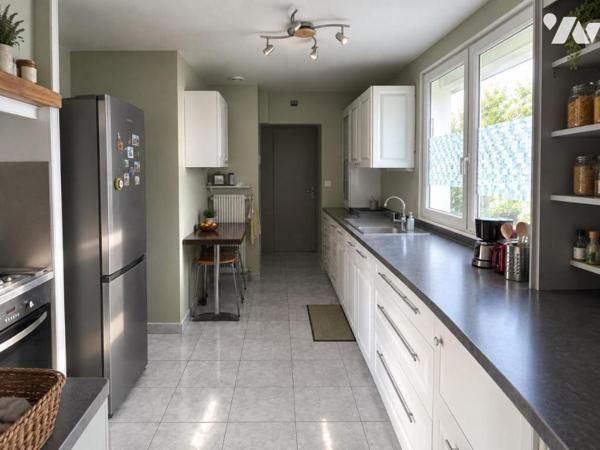 Maison lumineuse en viager avec jardin et garage