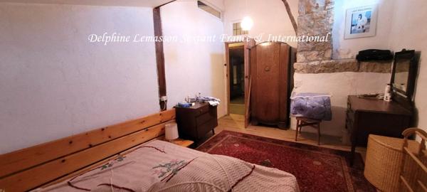 Maison en pierre à moderniser, Thenac 24240