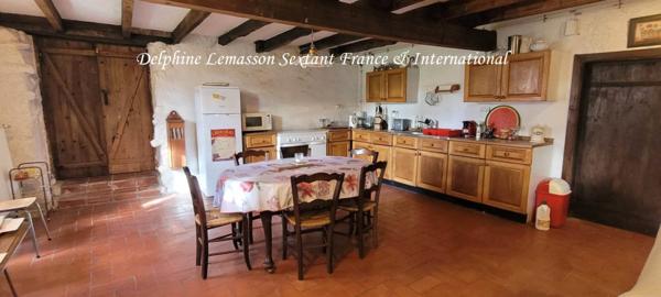 Maison en pierre à moderniser, Thenac 24240