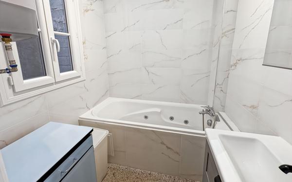 Appartement à vendre    3 pièces • 60,42 m2 Cannes