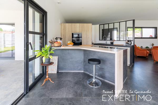 Challans (85300) Maison récente 146m², 4 chambres, 1 bureau, pièce de vie 61m²