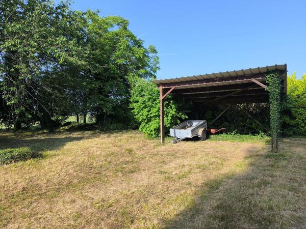 Périgourdine de 80m2 avec sa grange, sur 2554 m2