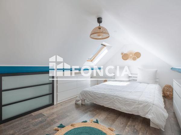 À vendre Local commercial 70.45 m² - Nazelles-négron 37530