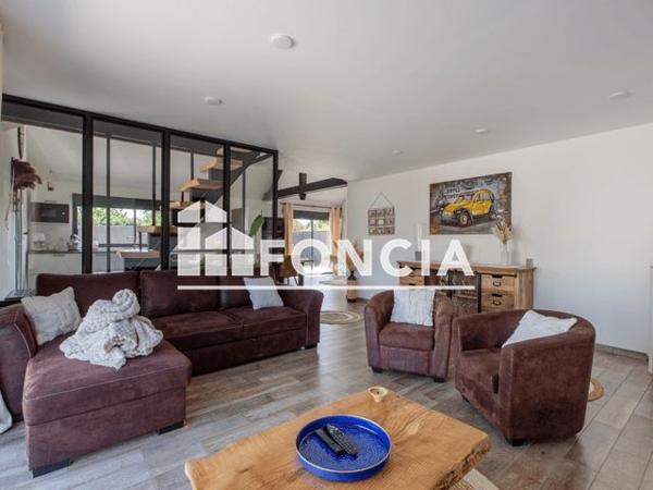 À vendre Local commercial 70.45 m² - Nazelles-négron 37530