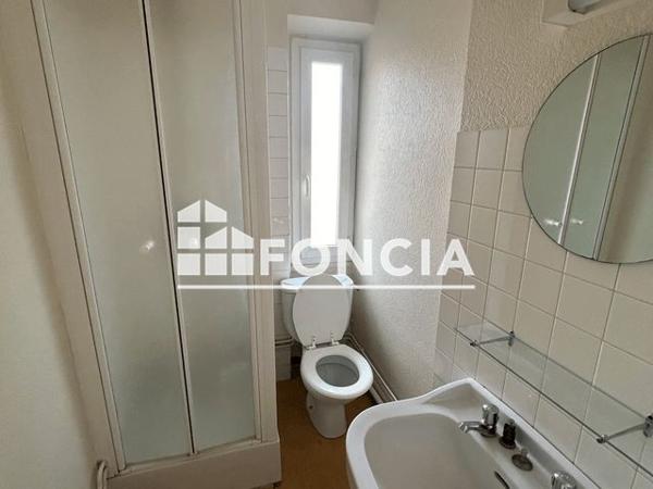 Location Studio meublé 26.75 m² - 19 PLACE SAINT ROCH Mont De Marsan 40000