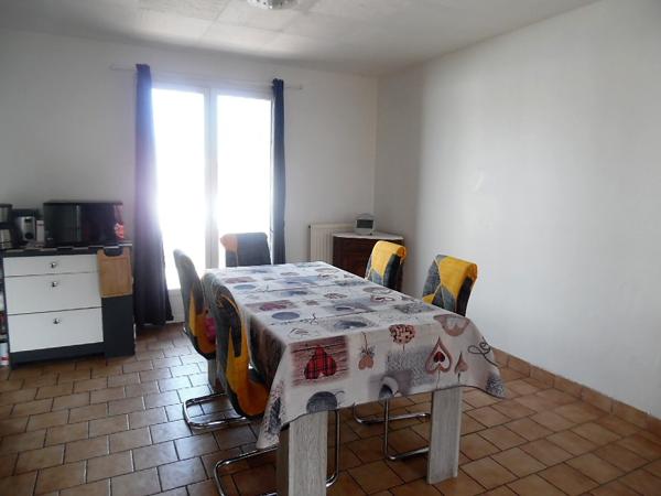 LA SEGUINIERE - MAISON 3 CHAMBRES SUR SOUS-SOL