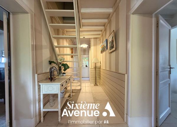 Maison 9 pièces 315 m2