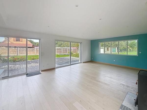 Maison de 156m2 entièrement rénovée sur 2900m2 de terrain