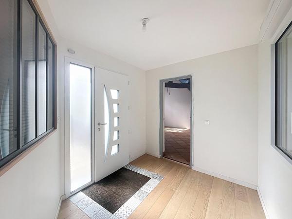 Maison de 156m2 entièrement rénovée sur 2900m2 de terrain