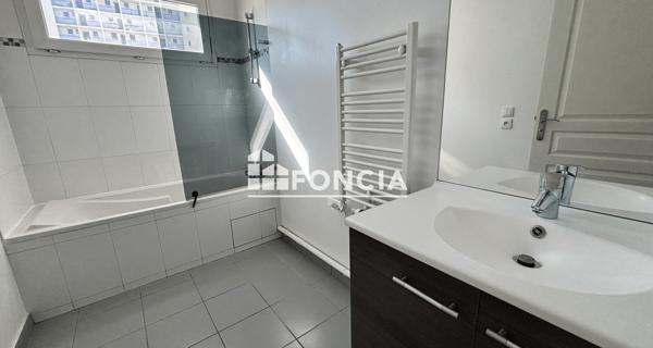 Location Appartement 3 pièces 60.48 m² - Vanves 92170