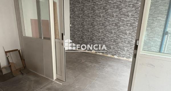 Location Local commercial 2 pièces 26.3 m² - Villiers-sur-marne 94350