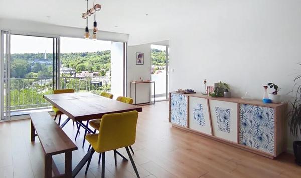 Appartement baigné de lumière refait à neuf