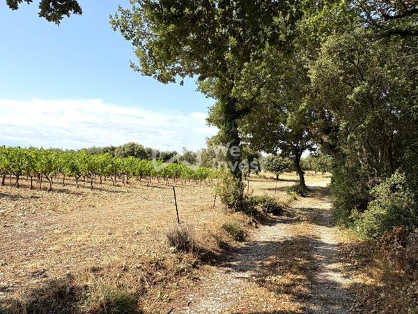 26230 GRIGNAN VENTE APPARTEMENT T5 2 CH POSS 4 126m2 + 2 PARKING