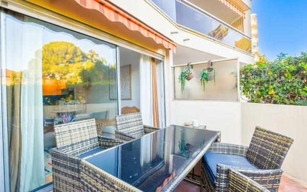 Appartement à vendre    1 pièce • 32 m2 Cannes