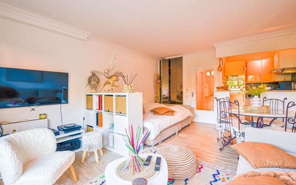 Appartement à vendre    1 pièce • 32 m2 Cannes