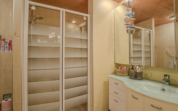 Appartement à vendre    1 pièce • 32 m2 Cannes