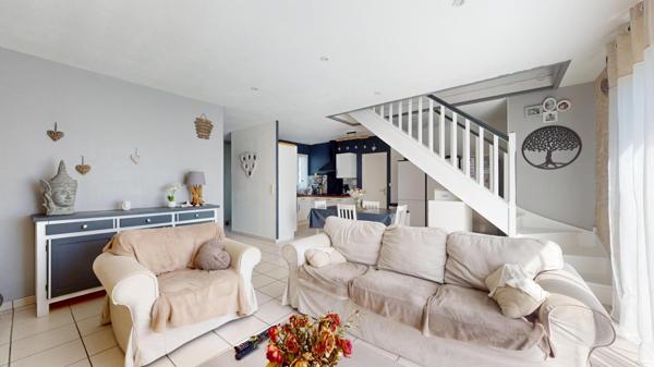 Maison familiale avec piscine – Environnement calme et sans vis-à-vis