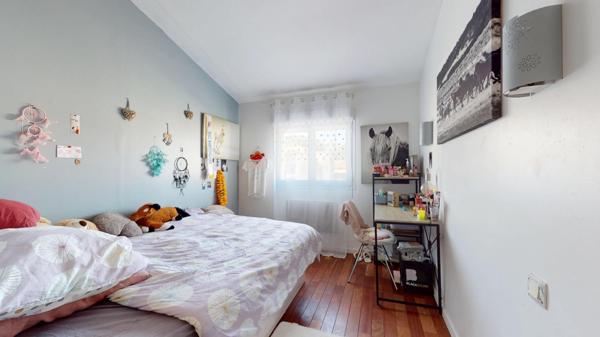 Maison familiale avec piscine – Environnement calme et sans vis-à-vis