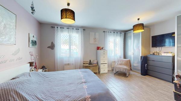 Maison familiale avec piscine – Environnement calme et sans vis-à-vis