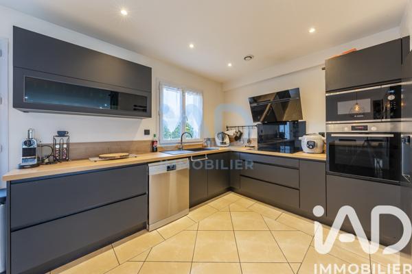 Maison à vendre 6 pièces 130 m² Moret-Loing-et-Orvanne