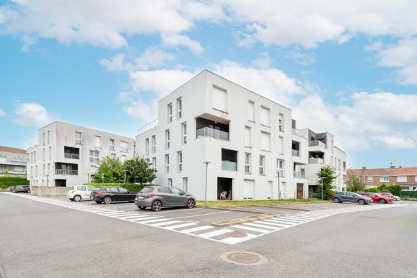 Appartement
         3 pièces
        - 62 m² Exclusivité 219 000 € *