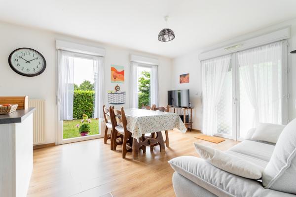 Appartement
         3 pièces
        - 62 m² Exclusivité 219 000 € *