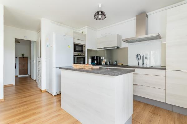 Appartement
         3 pièces
        - 62 m² Exclusivité 219 000 € *