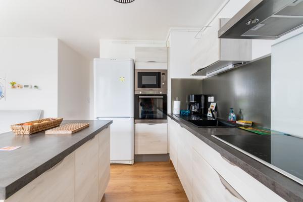 Appartement
         3 pièces
        - 62 m² Exclusivité 219 000 € *