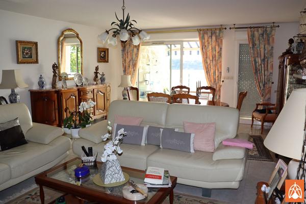 Istres, Face à l'étang de l'OLIVIER, T3/T4 de 85 m² en RDJ Istres Istres, Face à l'étang de l'OLIVIER, T3/T4 de 85 m² en RDJ Istres