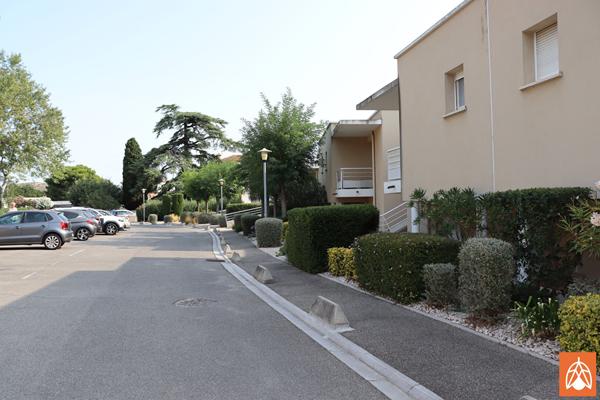 Istres, Face à l'étang de l'OLIVIER, T3/T4 de 85 m² en RDJ Istres Istres, Face à l'étang de l'OLIVIER, T3/T4 de 85 m² en RDJ Istres
