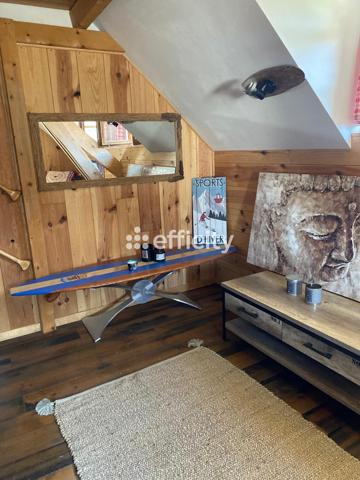Maison
         10 pièces
        - 350 m² Bien prestige 749 000 € *