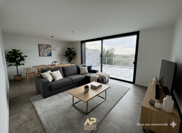 Appartement La Rochelle 4 pièce(s) 83.50 m2 €442 000 ** - Référence JH676ED1