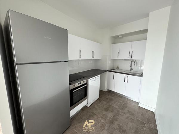 Appartement La Rochelle 4 pièce(s) 83.50 m2 €442 000 ** - Référence JH676ED1