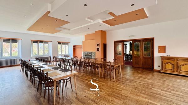 Immeuble de caractère à rénover - À VENDRE