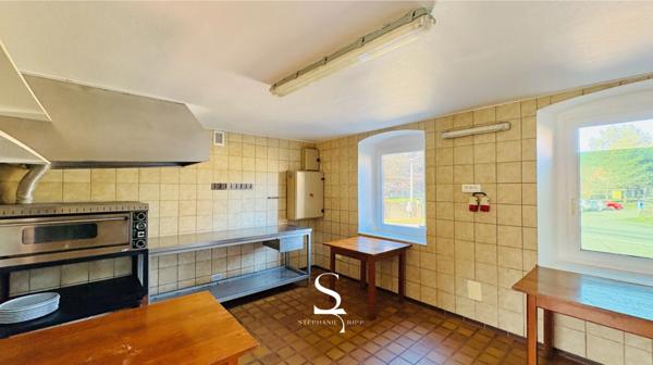 Immeuble de caractère à rénover - À VENDRE