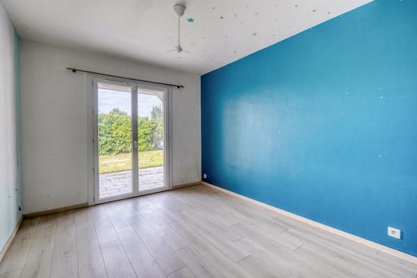 Le Taillan-Médoc (33320) Maison 5 pièces de 130m2 habitables à réhabiliter le tout sur parcelle de 1253m2