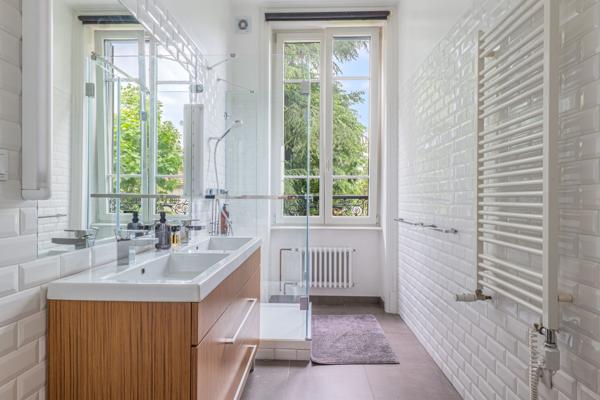Vente Maison de luxe Caluire-et-Cuire 14 Pièces 340 m²