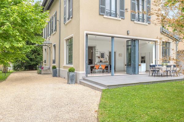 Vente Maison de luxe Caluire-et-Cuire 14 Pièces 340 m²