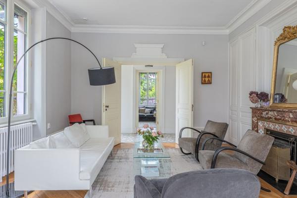 Vente Maison de luxe Caluire-et-Cuire 14 Pièces 340 m²
