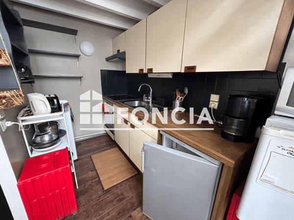 Location Appartement meublé 2 pièces 37.14 m² - 38 RUE J.J. ROUSSEAU Lille 59800
