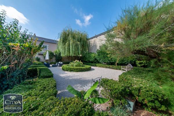Maison à vendre 8 pièces 300m² Richelieu (37120)
