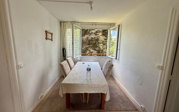 Appartement à vendre    4 pièces •  Saint-Quentin