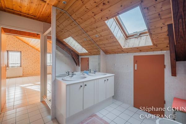 Maison à vendre 8 pièces EYBENS (38)