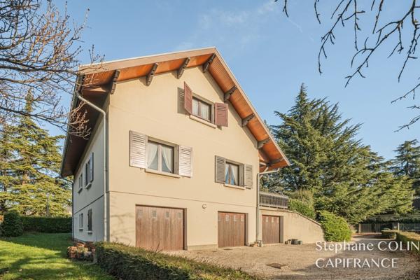 Maison à vendre 8 pièces EYBENS (38)