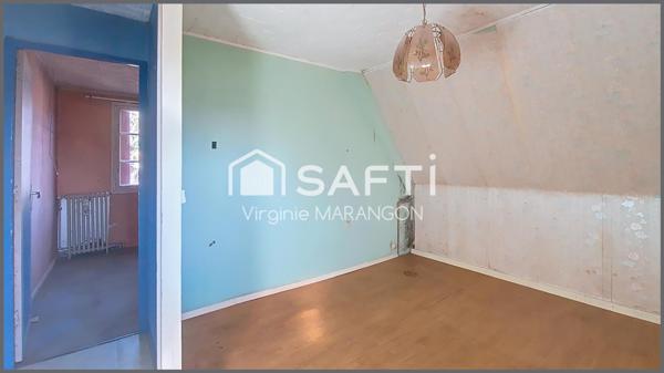 Maison familiale à rénover - Jardin arboré, 2 garages.