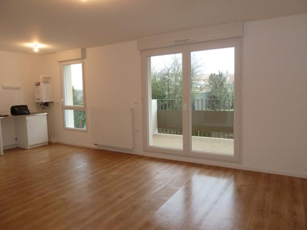 Appartement
                                                                                                                                                                                                                                                                                                                        3 pièce(s)                                                                                                                                                                                                          2 chambre(s)                                                                                                                                                                                                          62.01  m²