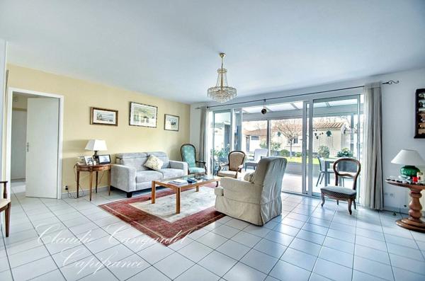 Maison à vendre de PLAIN PIED, 153m² habitable, 6 pièces, proche commerces à NIEUL SUR MER (17)