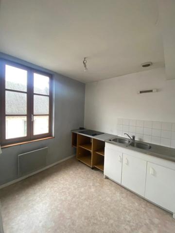 Vente                                                      Appartement
                        
                     3 pièces                      47 m2                     à Givet
