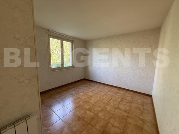 ENSEMBLE DE DEUX MAISONS